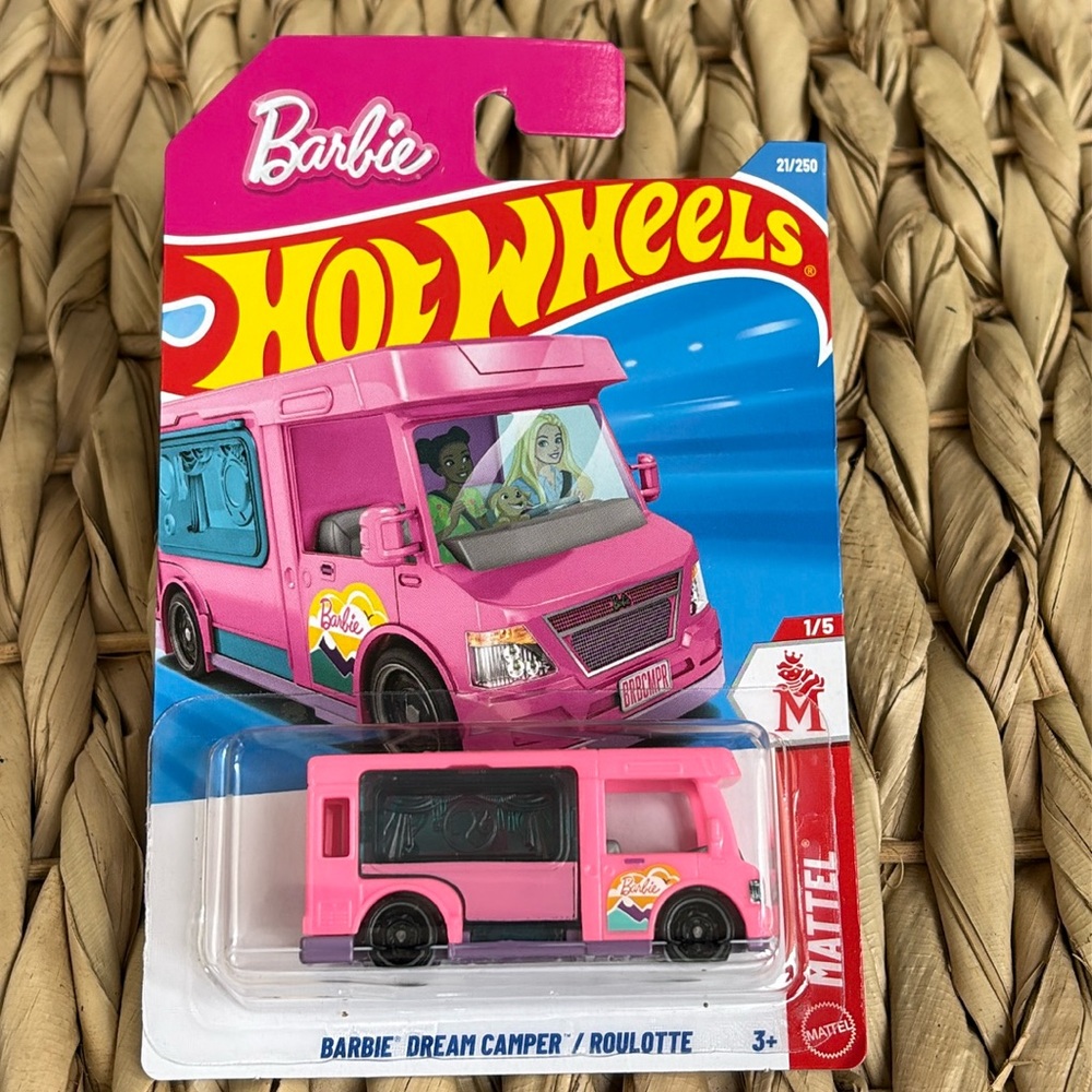 Barbie Hot Wheels Dream Camper Mobile Home Van Bright Pink Hotwheels 🆕 2026